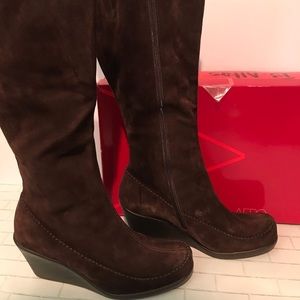 Aerosoles Suede boots